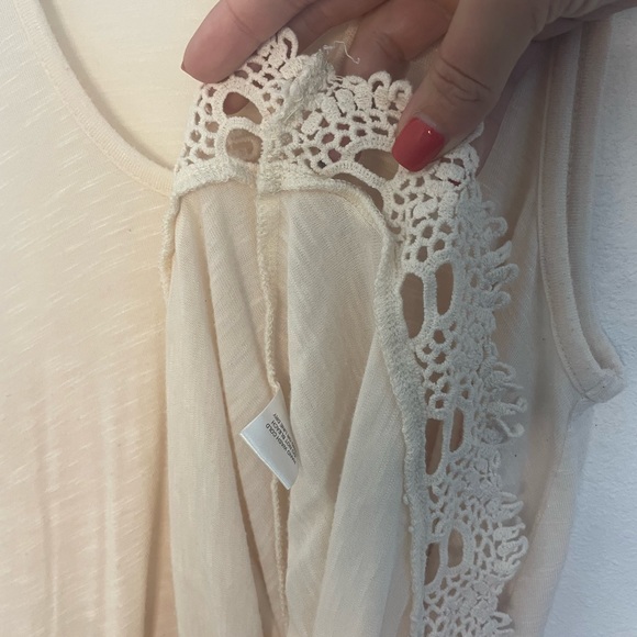 Women’s Chloe K Crochet Trim Tunic Extra Long Cream Tank Top Size Medium - Picture 5 of 9